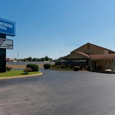 Villa Inn Lawrenceburg Exterior photo