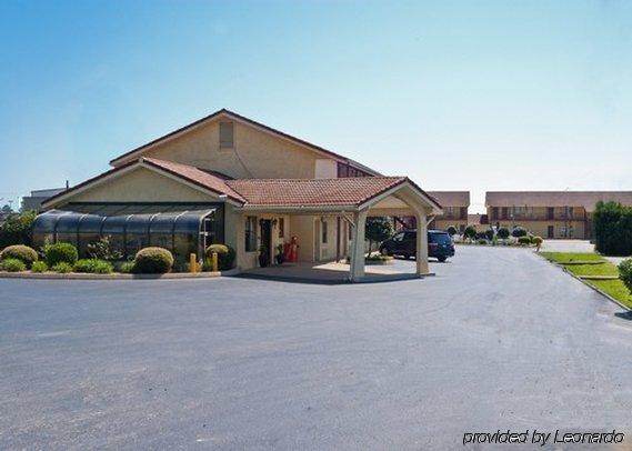 Villa Inn Lawrenceburg Exterior photo